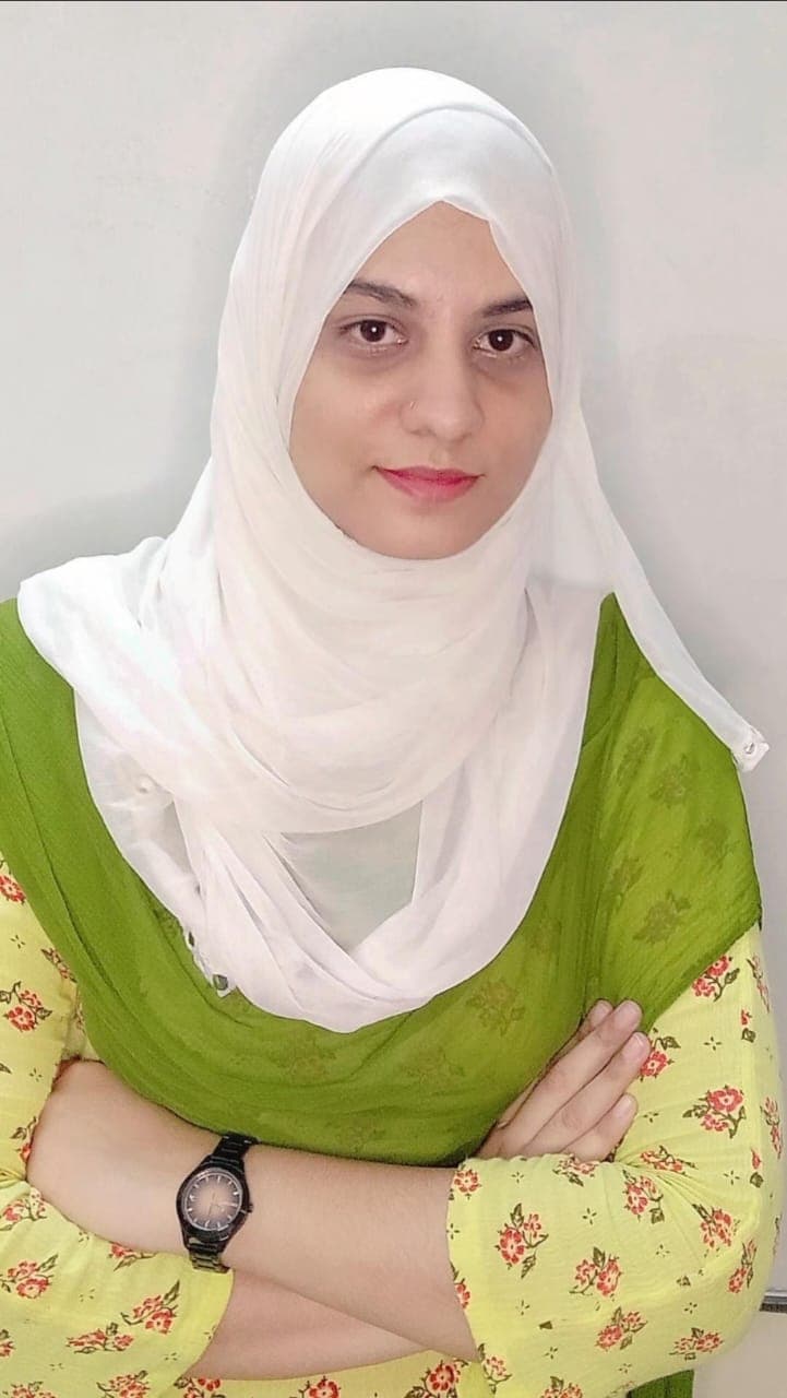 Ms. Hamna Syed
